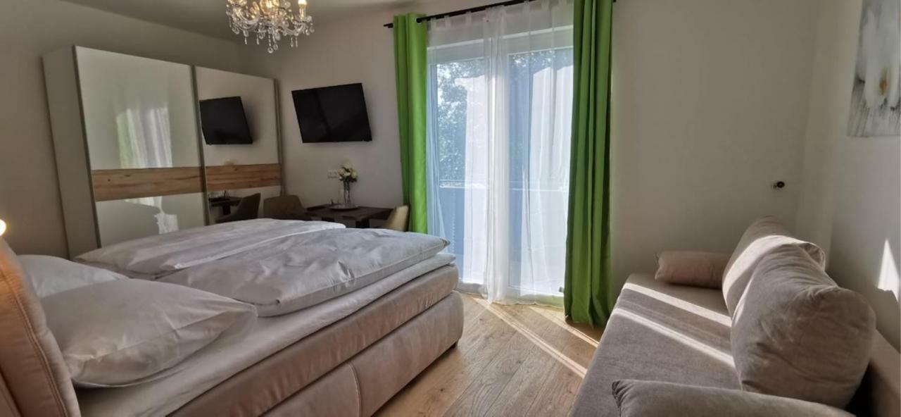 Enjoyit Velden West Hotel Selpritsch Eksteriør billede