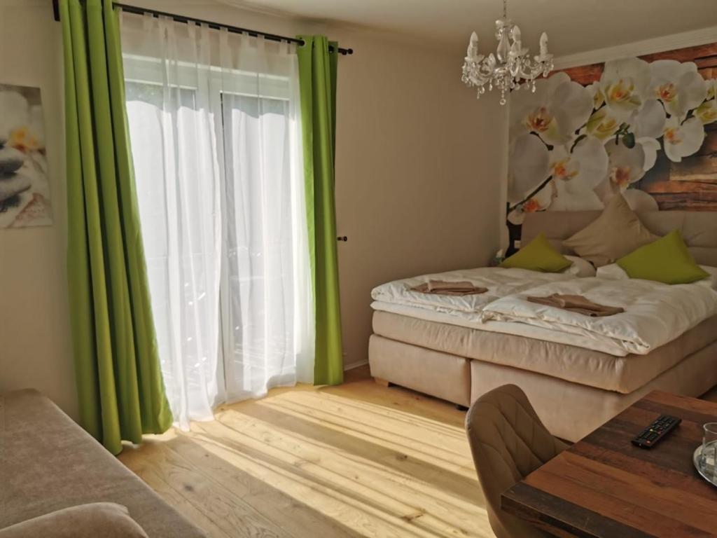 Enjoyit Velden West Hotel Selpritsch Eksteriør billede