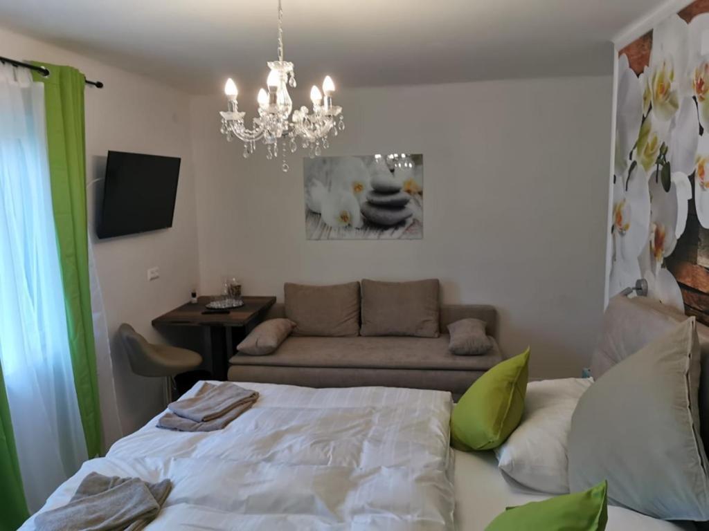 Enjoyit Velden West Hotel Selpritsch Eksteriør billede